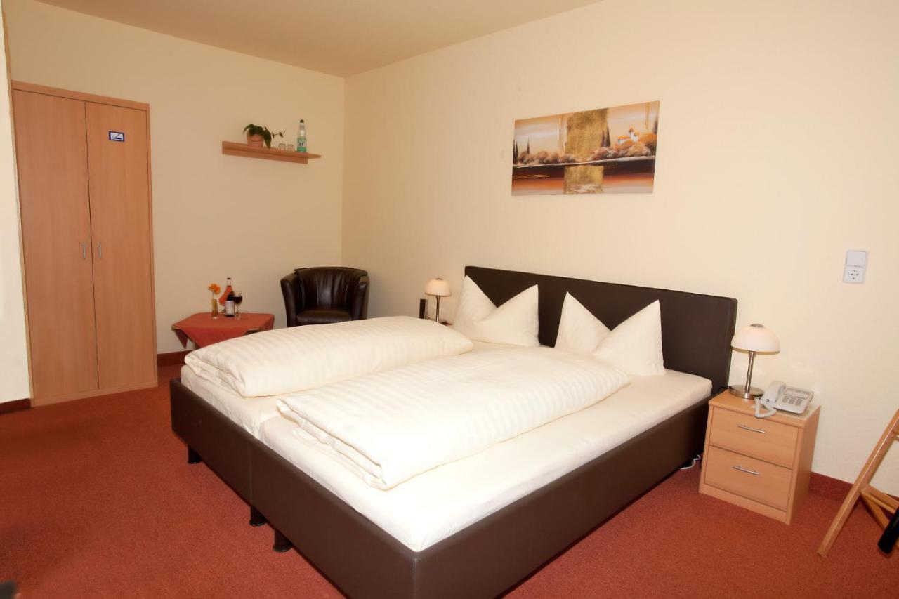 Hotel-Pension Zum Markt Torgau Dış mekan fotoğraf