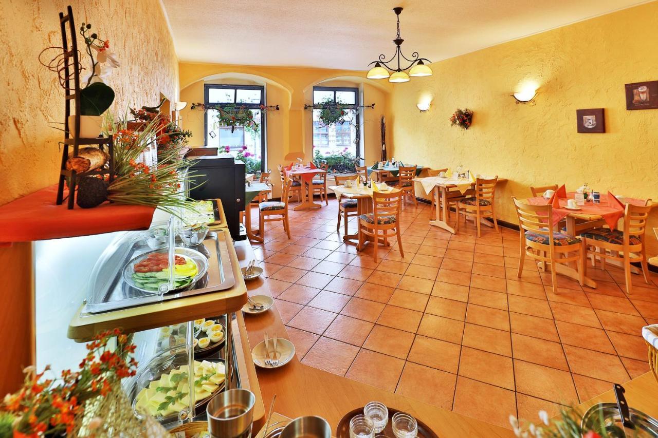 Hotel-Pension Zum Markt Torgau Dış mekan fotoğraf