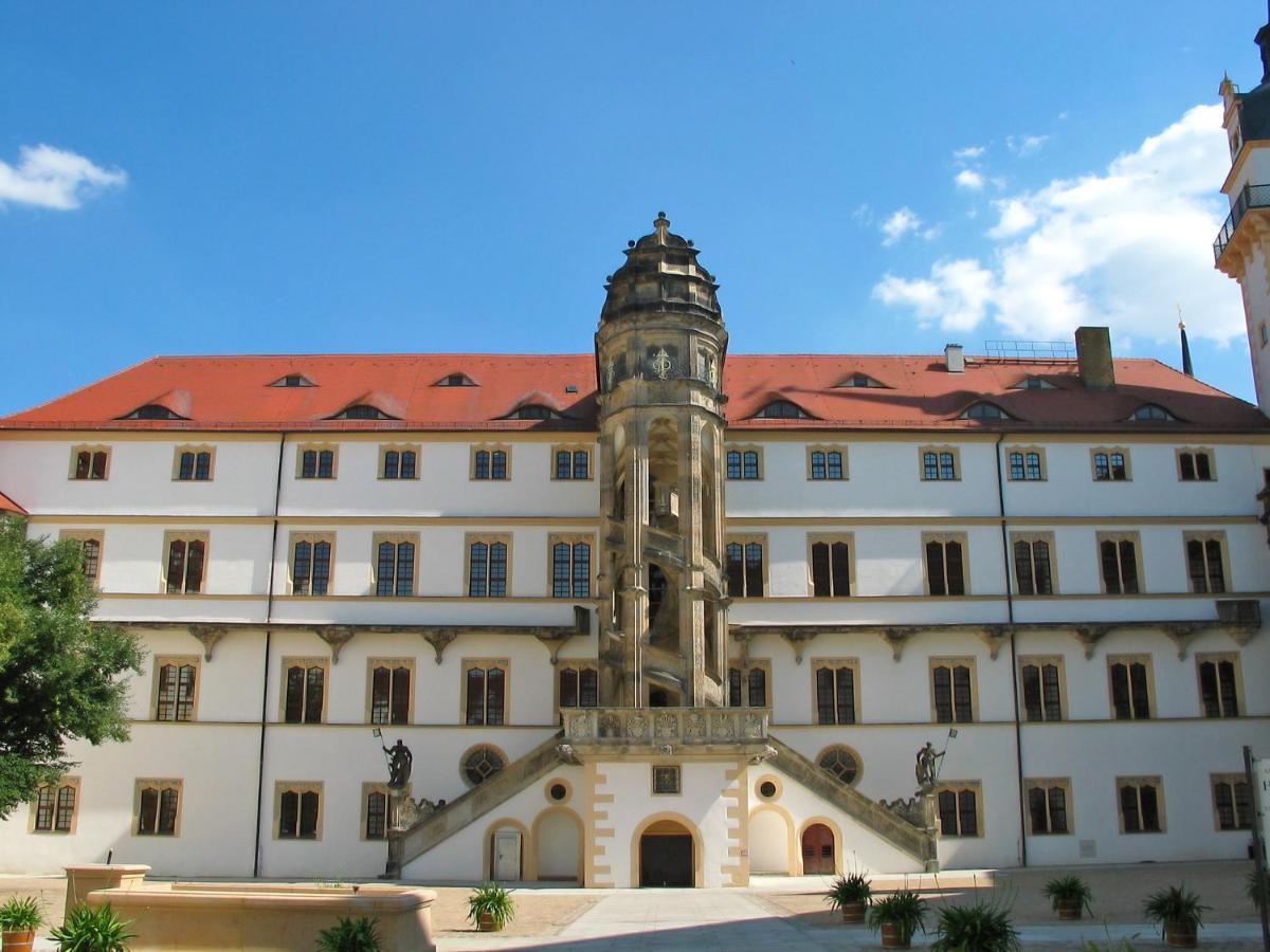 Hotel-Pension Zum Markt Torgau Dış mekan fotoğraf